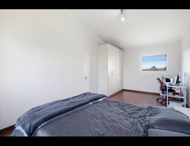 2 BEDROOM APARTMENT FOR SALE IN BARBEQUE DOWNS